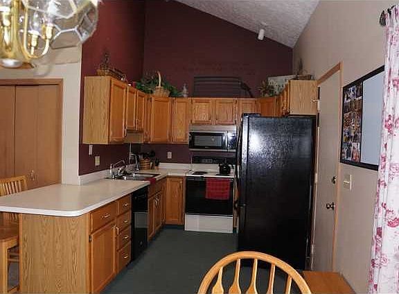 4th image of 3424 Douglas St