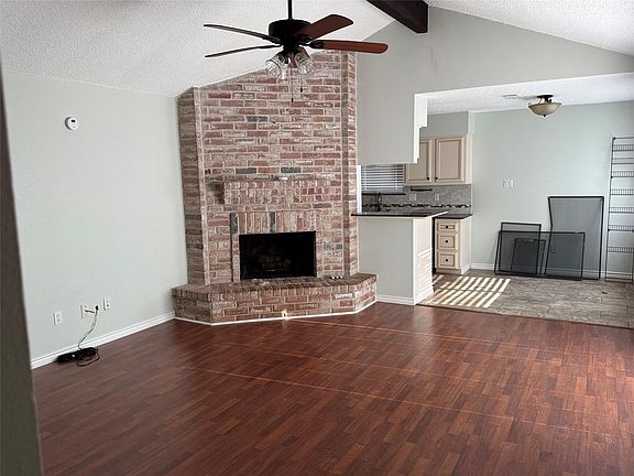 2nd image of 18515 Sweetmeadow Dr