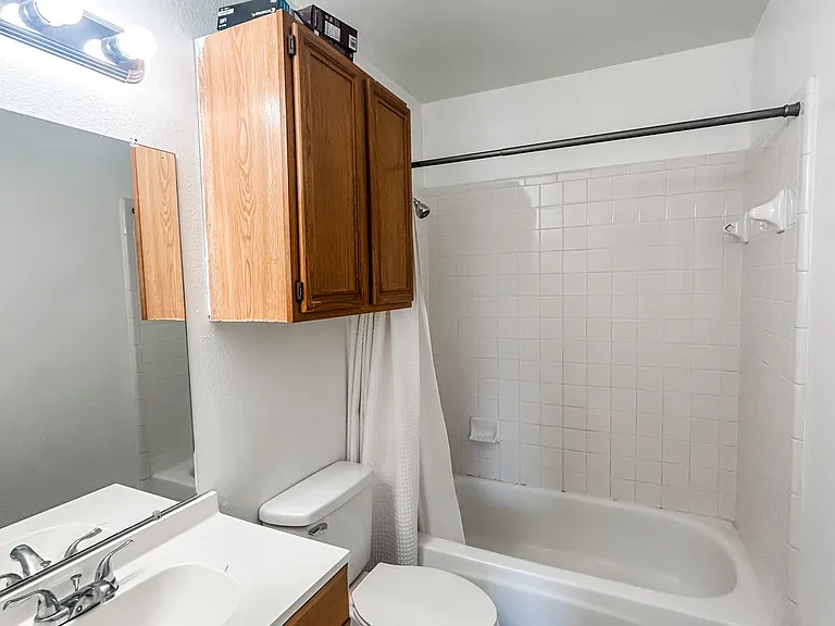 1604 Windward Dr #D — Photo 12