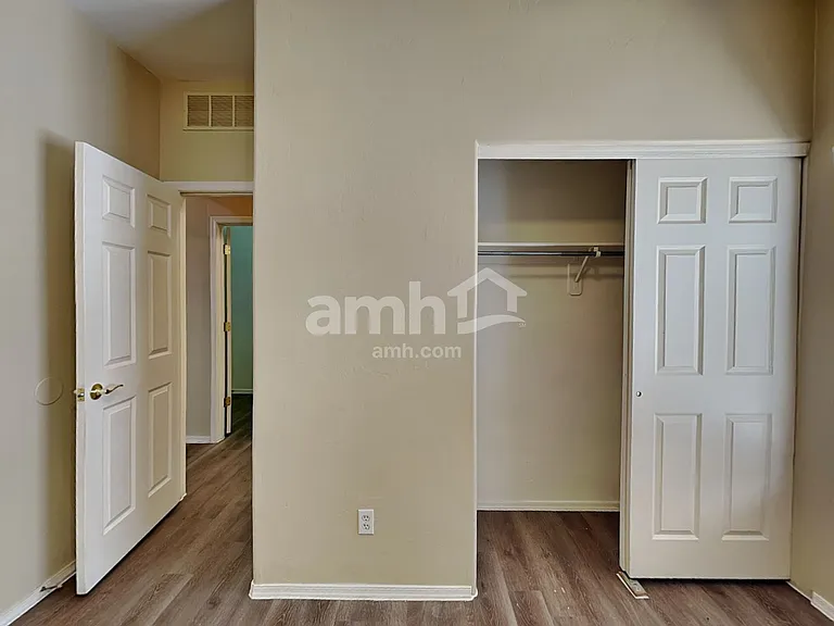 6653 S Stratosphere Ln — Photo 12
