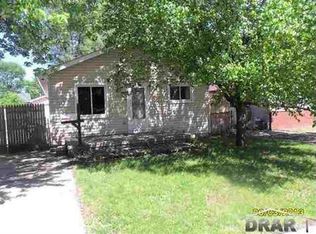 6653 Burr St, Taylor, MI 48180