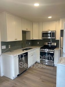 3124 B St, Sacramento, CA, 95816