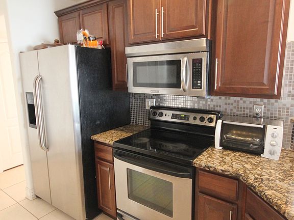 4th image of 2511 Lakeview Dr