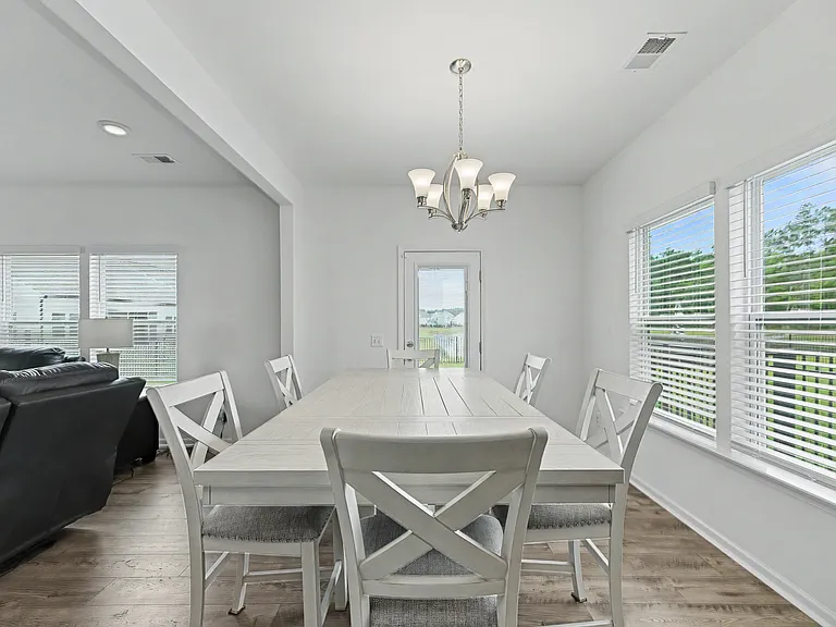 691 Snow Owl Dr — Photo 10