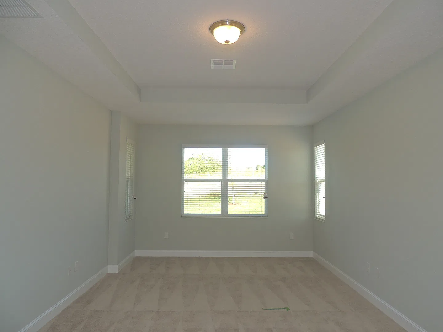 3 bed, 2.0 bath, 1912 sqft, $2,800 — Photo 4
