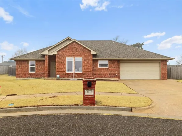 3801 Tori Pl, Yukon, OK 73099