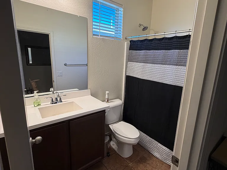 17621 W Daley Ln — Photo 13