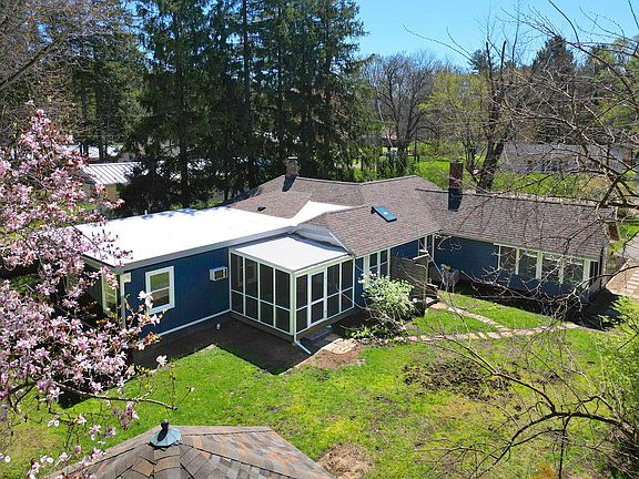 2nd image of 6469 1st St
