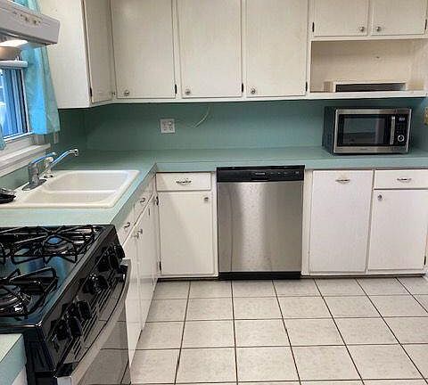 5th image of 45 E Park St