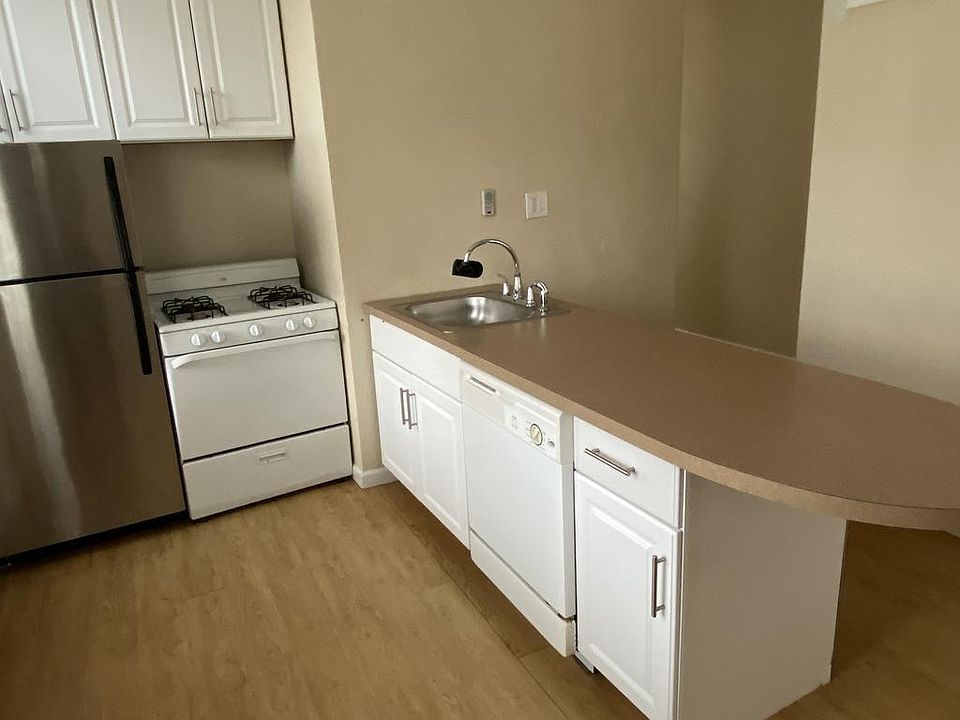 2nd image of 3705 Peoria Way APT 3