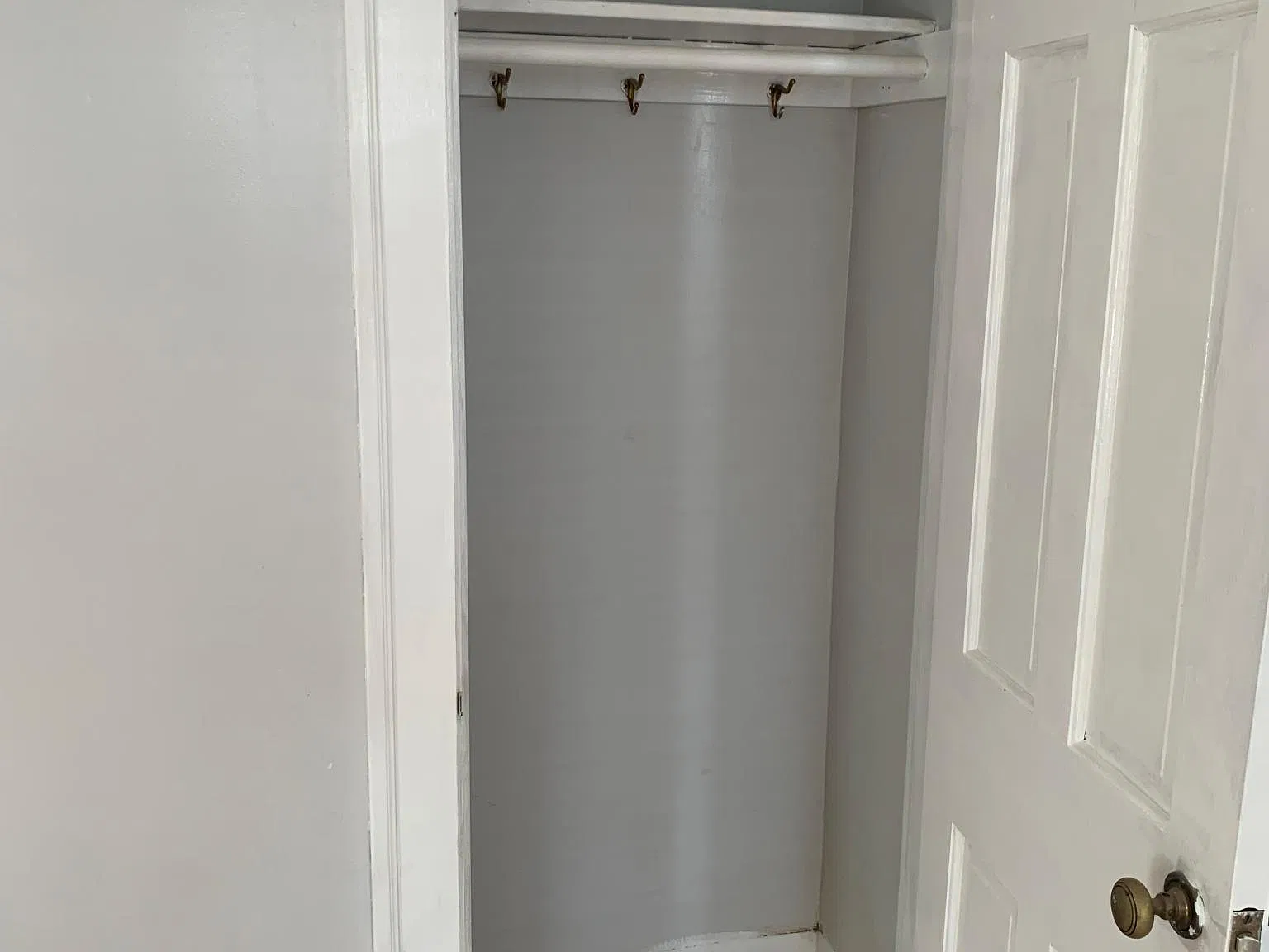 1 bed, 500 sqft, $2,300 — Photo 2