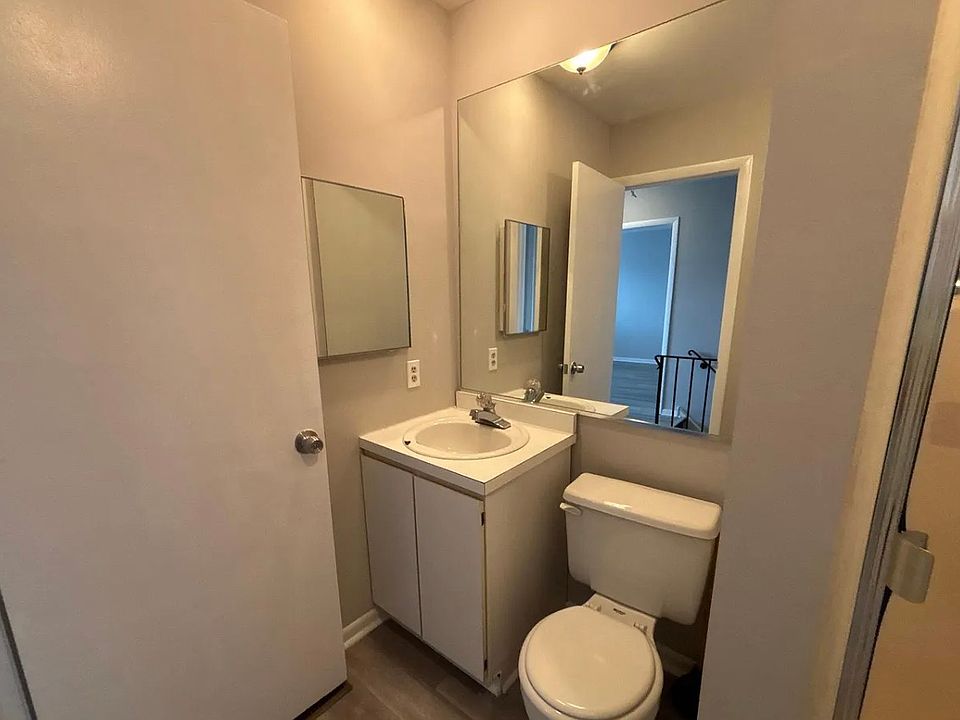 1st image of 279 Prentiss Ave