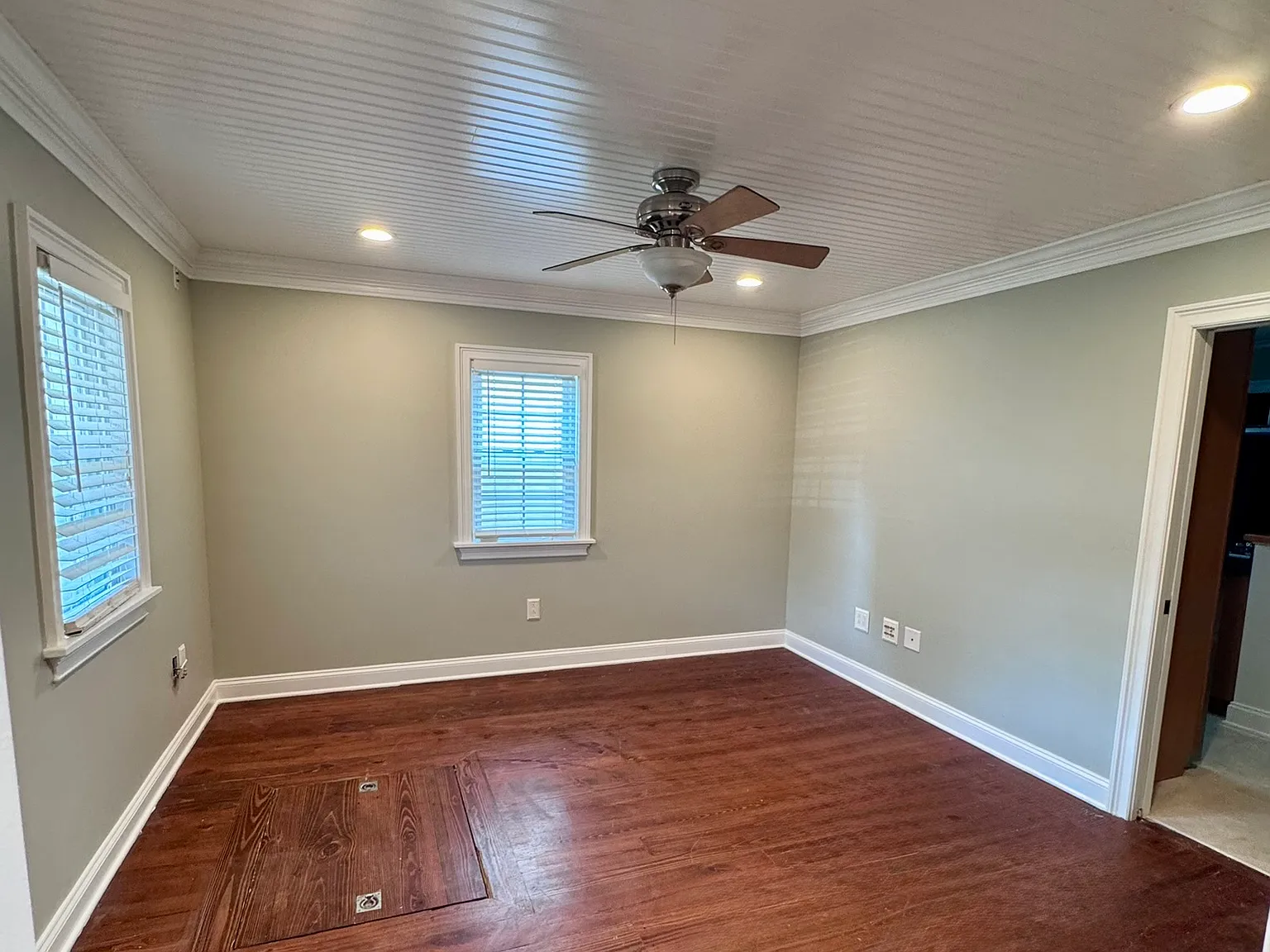 2 bed, 1.5 bath, 1224 sqft, $2,000 — Photo 3