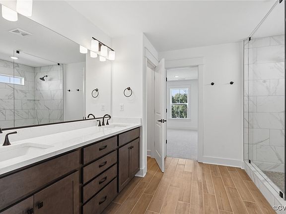 4th image of 4013 Tuckmar Pond Dr