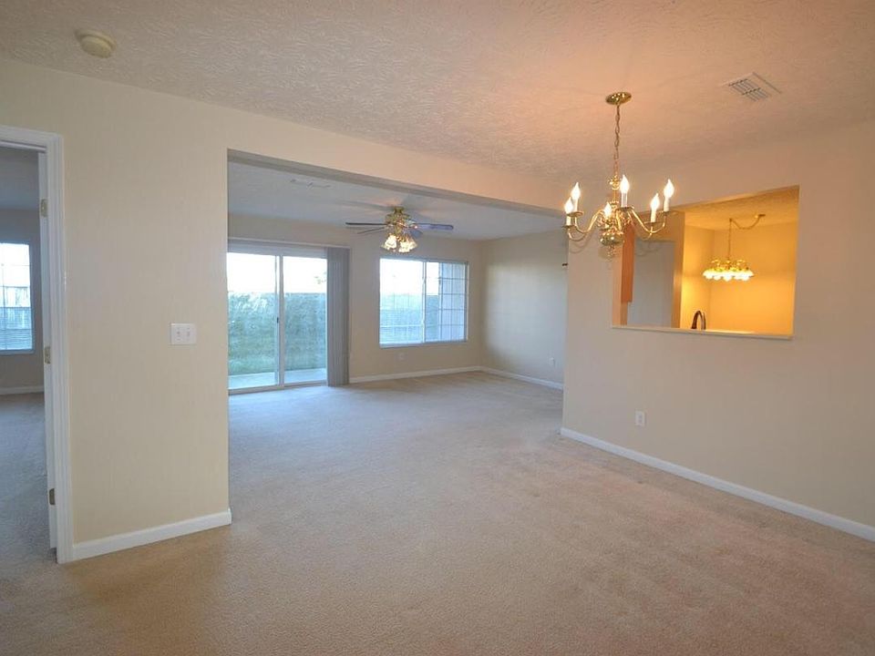 1st image of 6284 Lakesprings Dr