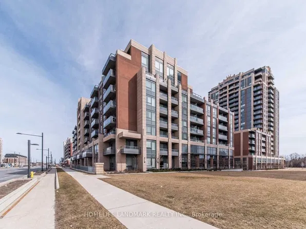 28 Uptown Dr #527, Markham, ON L3R 5M8
