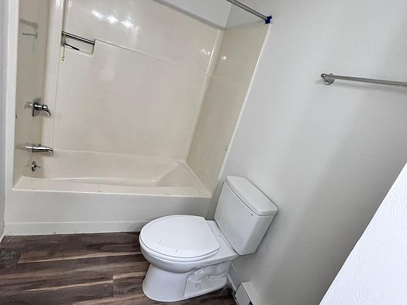 5th image of 2339 S 17th St #17