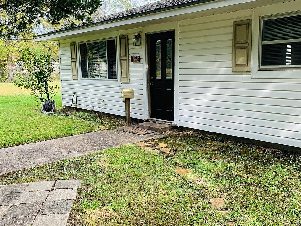1st image of 1625 Amelia St