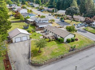 11208 SE 182nd St, Renton, WA 98055