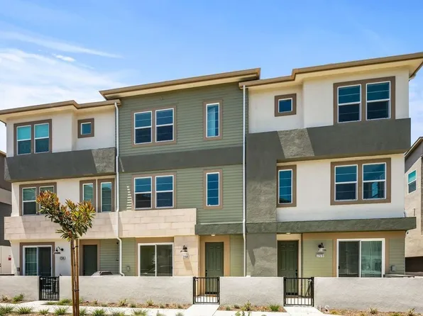27568 Sanctuary Ct, Valencia, CA 91381