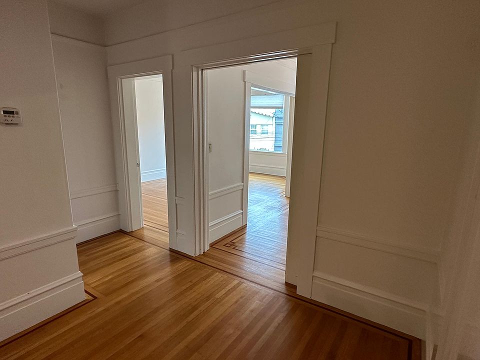 1st image of 259 16th Ave