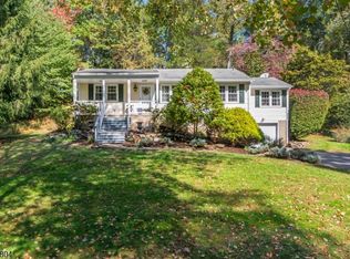 8 Prescott Cir, Lebanon, NJ 08833