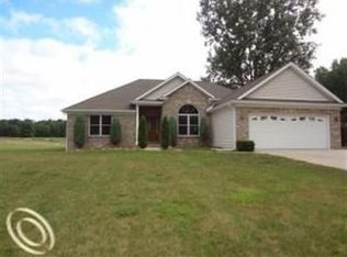 4204 Neuman Rd, Saint Clair, MI 48079