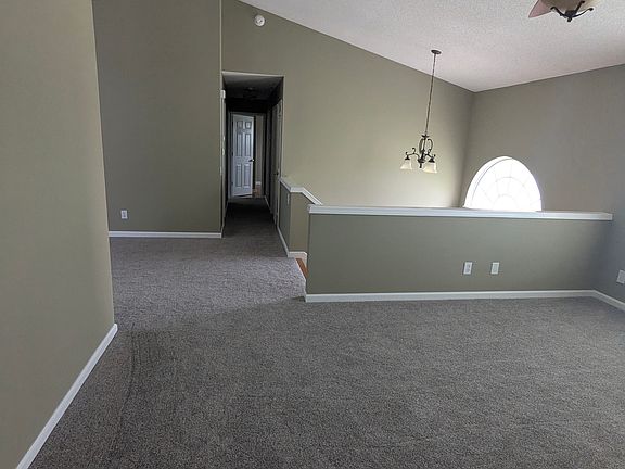 5th image of 2553 SE Kimbrough Ln