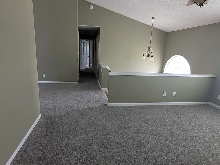 2553 SE Kimbrough Ln — Photo 5
