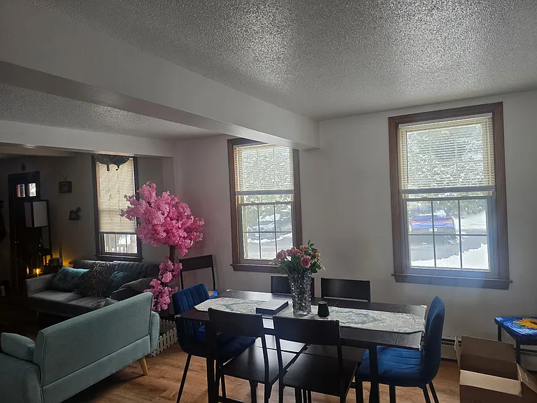 1 Center St #1 — Photo 4