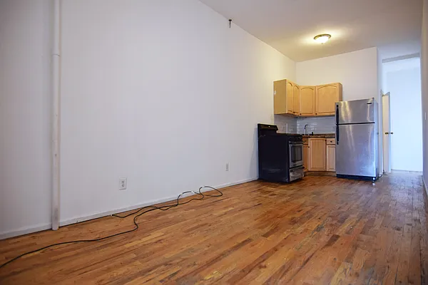 Rented by Coda Real Estate NYC | media 28