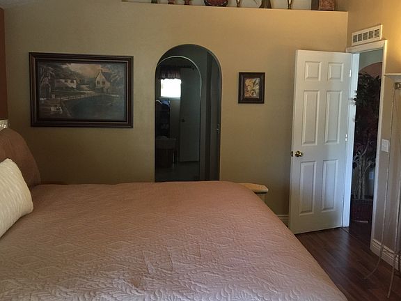5th image of 8070 Settlers Creek Cir