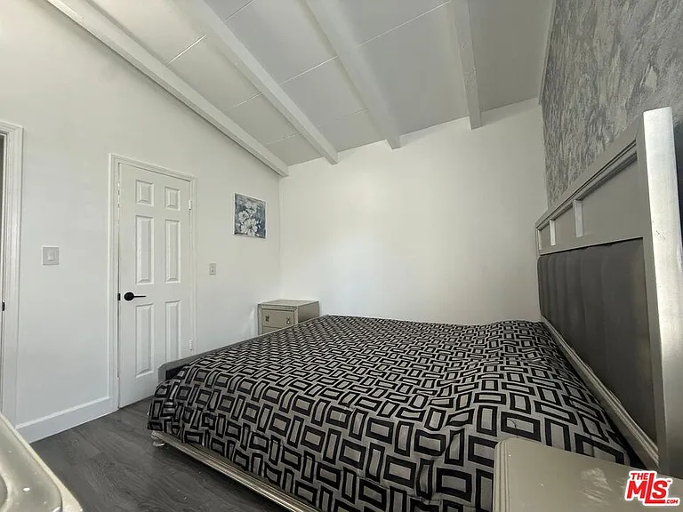12308 Sheldon St — Photo 21
