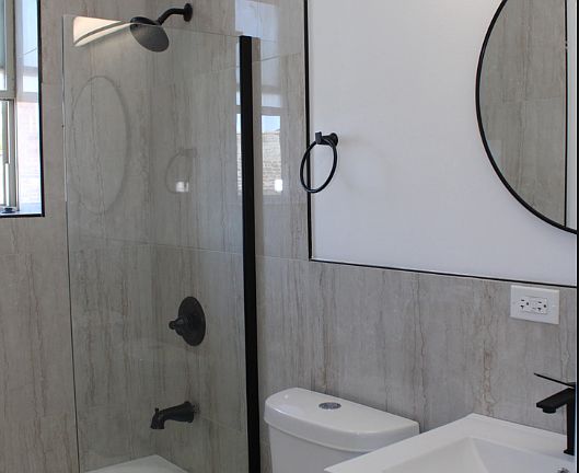 3rd image of 3660 W Grenshaw St #3