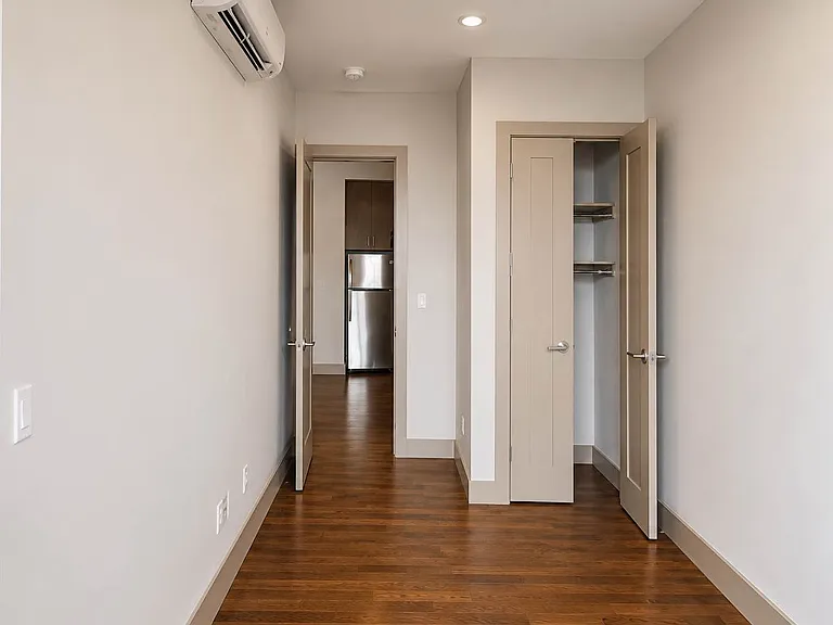 447 Meeker Ave #Penthouse 4D — Photo 20