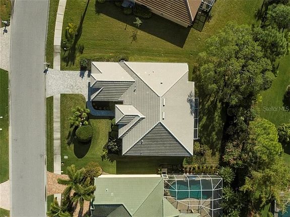 3rd image of 4689 Sweetmeadow Cir