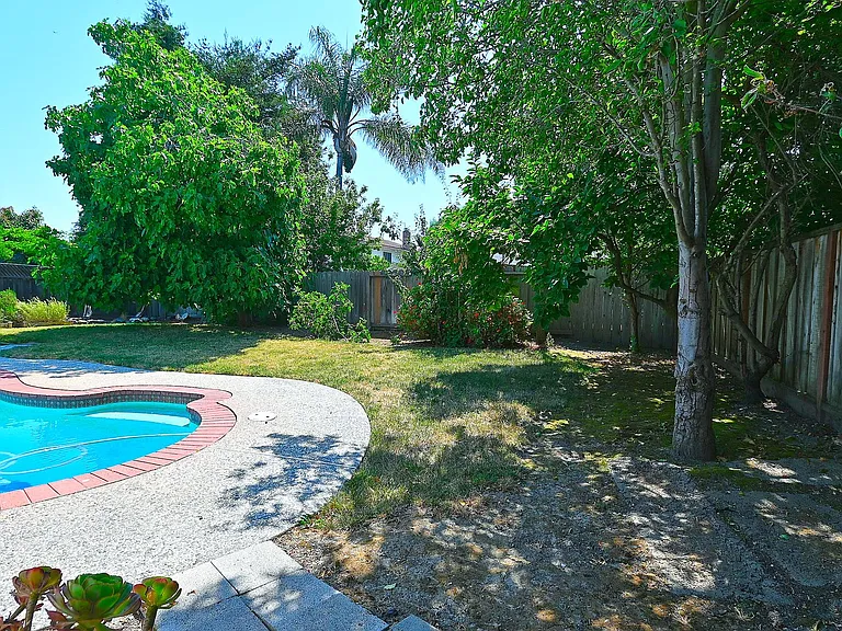 3332 Hogarth Pl — Photo 5