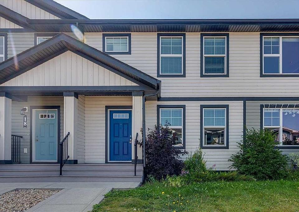 1st image of 17 N Hawthorn Pl