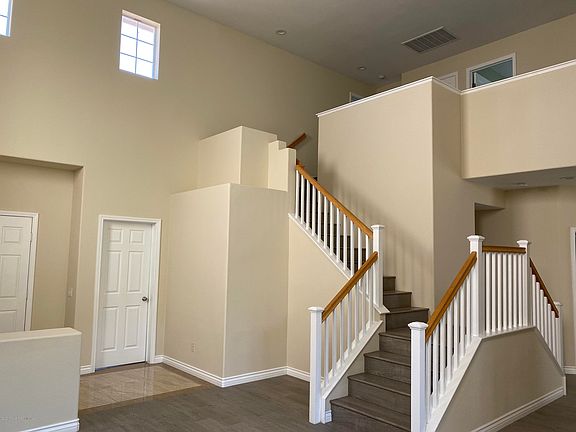 4th image of 18551 Waldorf Pl