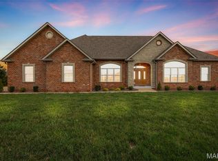 912 Wellington Rdg, Festus, MO 63028