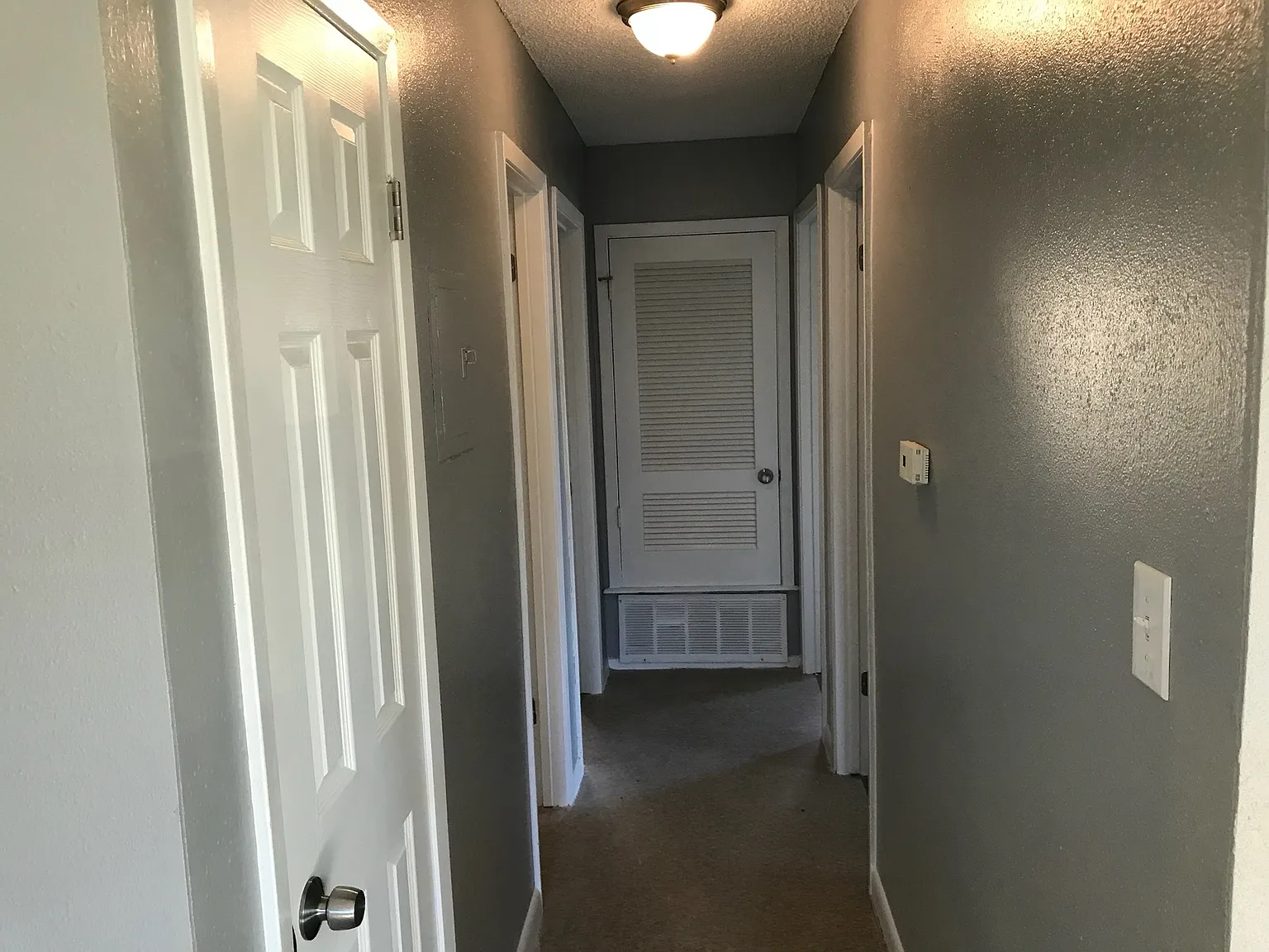 3 bed, 1000 sqft, $1,745 — Photo 3