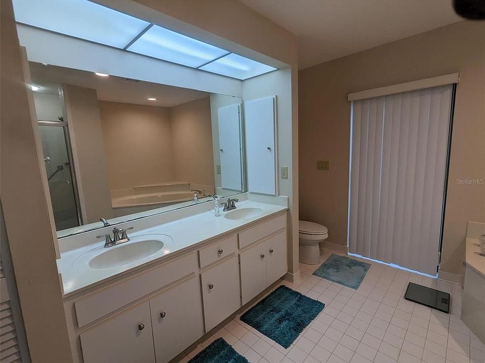 1st image of 3605 Glen Oaks Manor Dr
