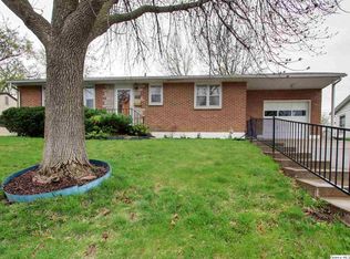 3312 Crestview Dr, Quincy, IL 62301