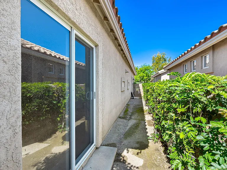 45168 Coeur Dalene Dr — Photo 46