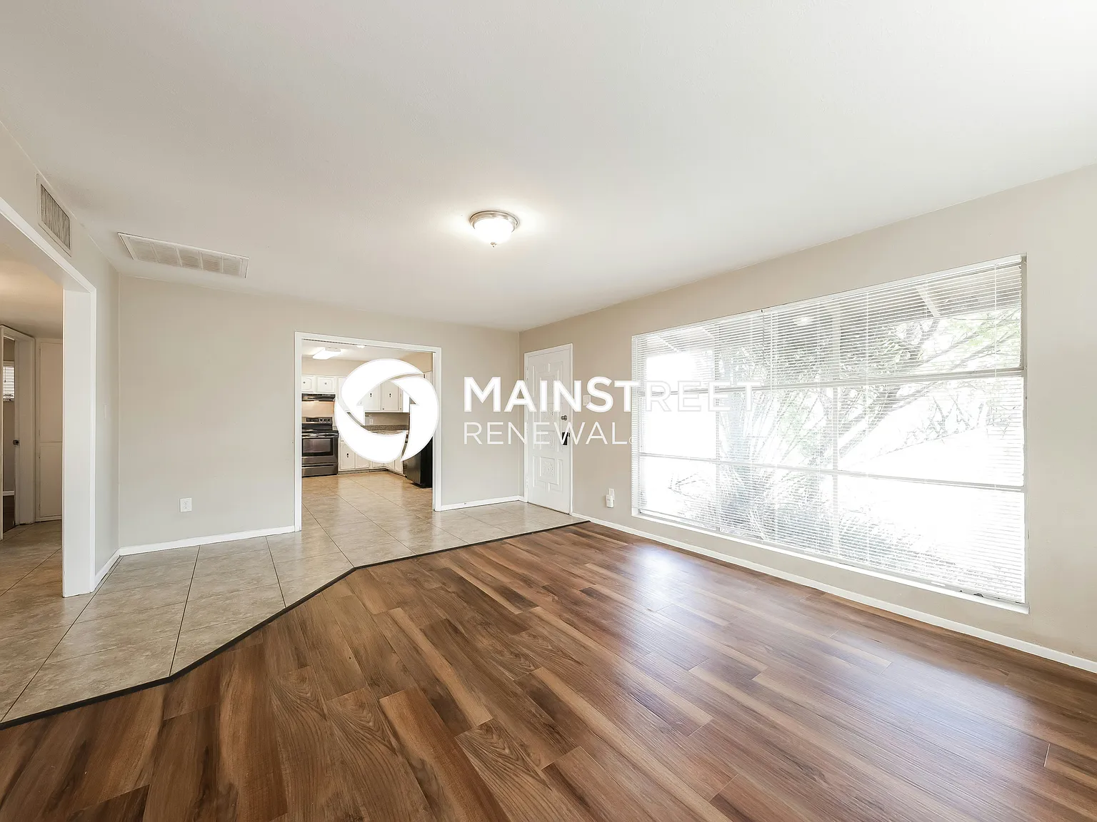 3315 W Elm St — Photo 4