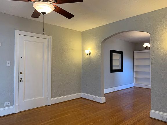 5th image of 2810 Kensington Ave #U8