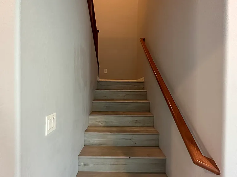 576 Glassford Ct — Photo 10