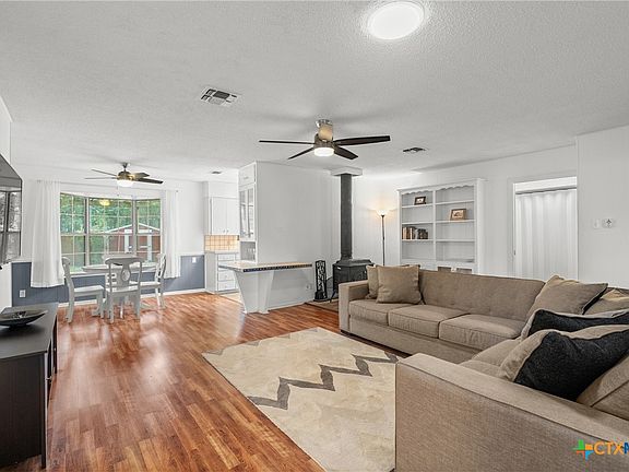 5th image of 2111 Madden Rd