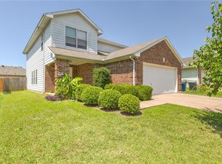 1982 Courtside Dr, Grand Prairie, TX 75051