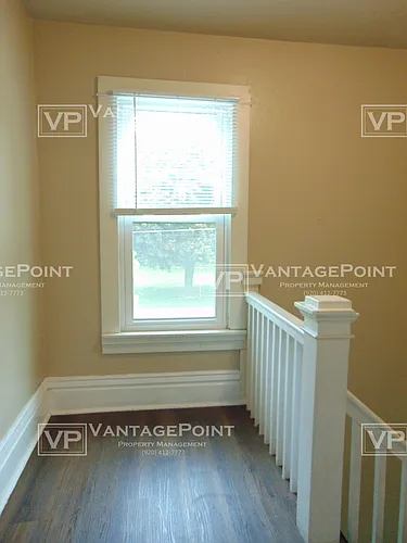 311 Victoria St Photo 1